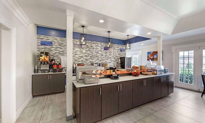 Brentwood Hotel | Best Western Brentwood