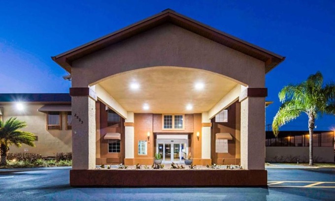 Nichols Hotel | Best Western Mulberry Hotel