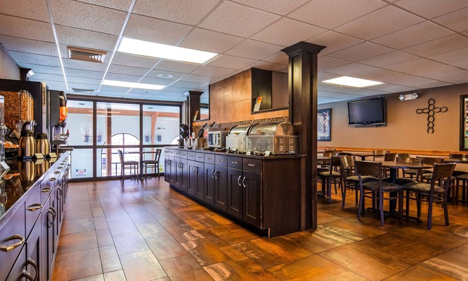 Branson Theater District Hotel | Best Western Music Capital Inn