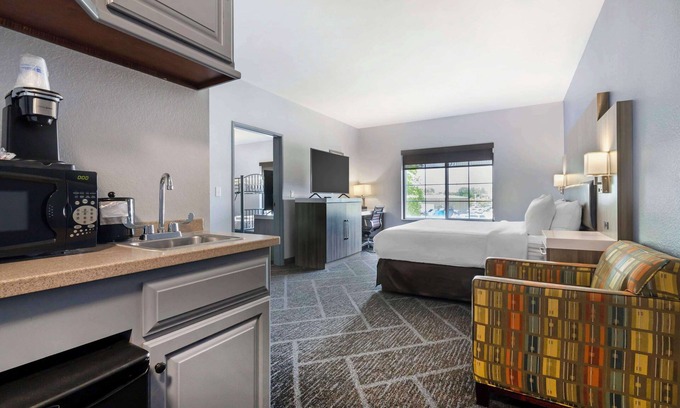 Appleton Hotel | Best Western Plus Appleton Airport/Mall Hotel