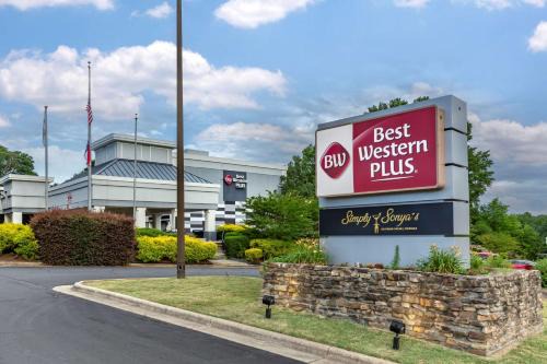 Winston - Salem Hotel | Best Western Plus University Inn