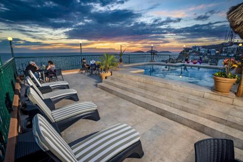 Downtown Mazatlan Hotel | Best Western Posada Freeman