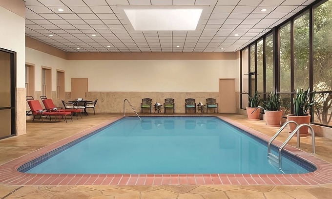 Fort Worth Hotel | Better Choice for your Vacation! 3 Comfortable Units, Free Parking, Indoor Pool
