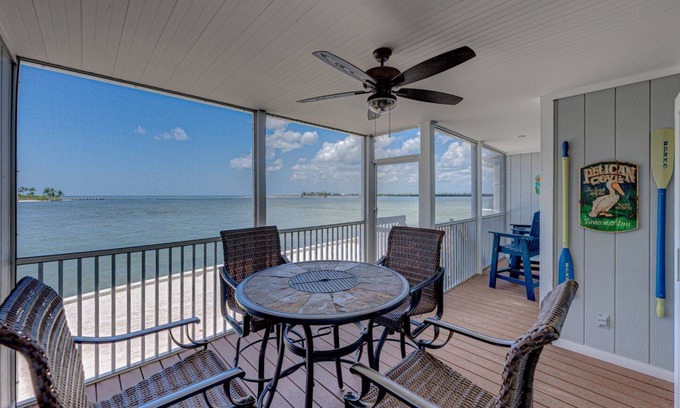 Gasparilla Island Condo | BG North 54, a charming 2-bedroom condo in Boca Grande with stunning Gulf views.
