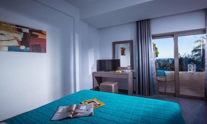 Agia Pelagia Apartment | BH162 - C - Suite Heraklion