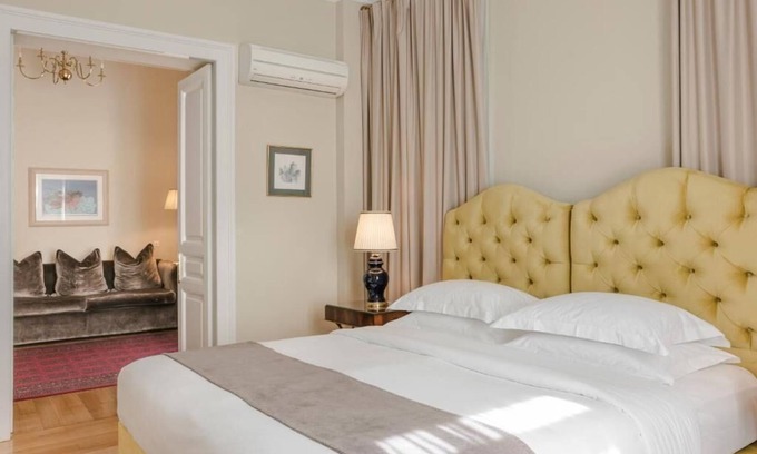 Koukaki Apartment | BHA035 - C - Suite Athens