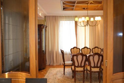 Almaty Apartment | Big Elite House near Kok-Tobe