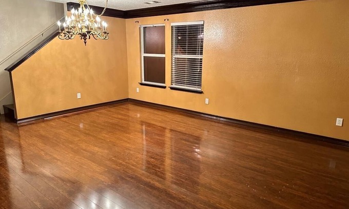 Fort Worth House | Big family house in Fort Worth close to Hwy 820