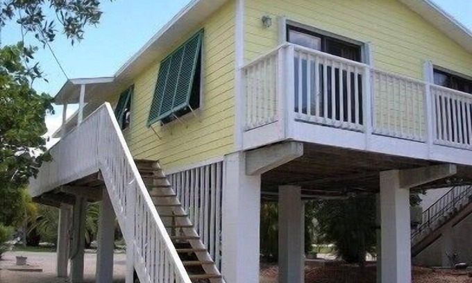 Doctor's Arm House | Big Pine Escape Fishing Paradise, Ocean-Access Canal Quiet Doctors Arm