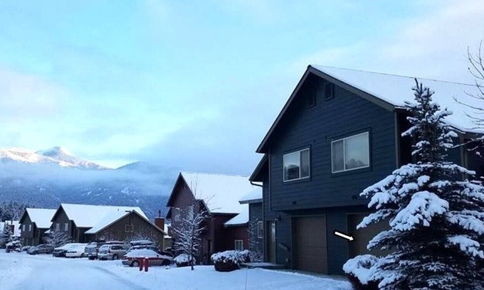 Big Sky Ski Chalet | Big Sky Home, Spacious and Clean, with Private Hot Tub, Fireplace and Garage