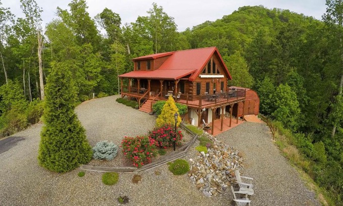 Whittier House | Big Sky