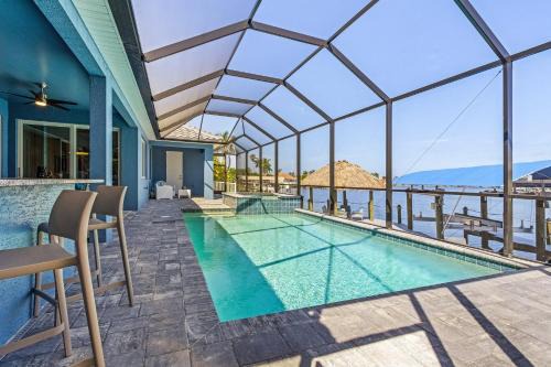Burnt Store House | BIG WATER VIEW!, Heated Saltwater Pool and Spa - Villa Manatees Crossing - Roelens