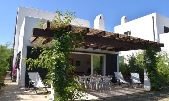 Biniancolla Villa | Biniancolla Ginesta villa with communal pool
