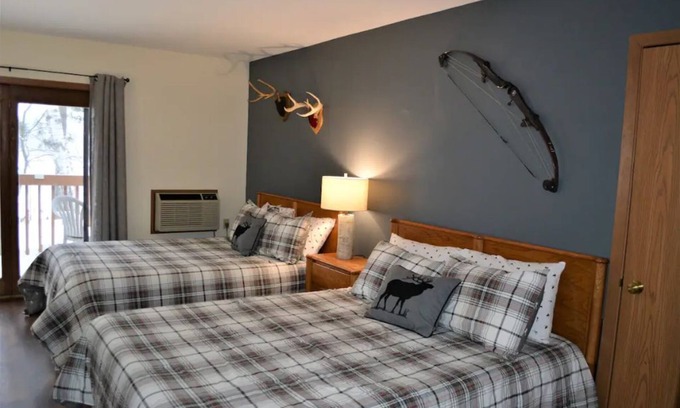 Hayward Resort | Birch Point Resort Condo #15 - Nelson Lake, Hayward
