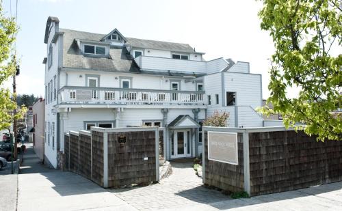 Friday Harbor Hotel | Bird Rock Hotel