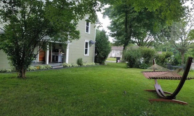 Confluence House | Birdhouse Inn Confluence