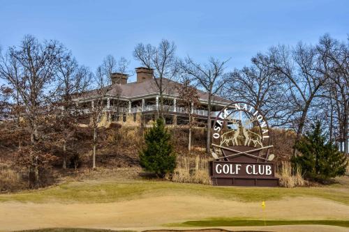 Lake Ozark House | Birdie's Bliss 2BR Condo Sleeps 6