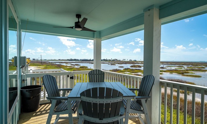 Rockport Cottage | Birds on the Bay