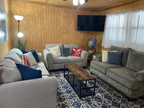 Porum House | Bixby Cove Cabin #1