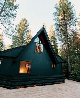 Black Butte Ranch House | Black Butte Ranch Modern A-Frame Retreat, sleeps 8