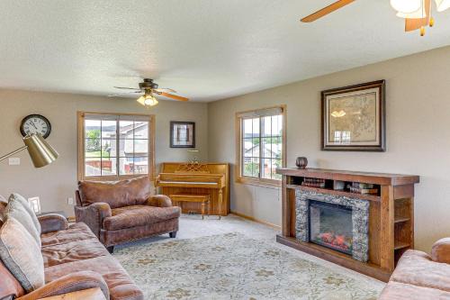 Blackhawk House | Black Hills Family Home Close to Hiking Trails!