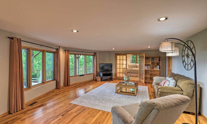 Laurel Ridge House | Black Mountain Gem w/Inviting Deck & Scenic Views