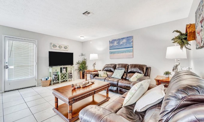 Englewood House | Blissful Beach Retreat B