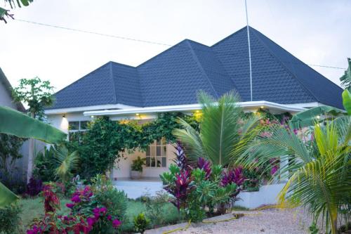 Tunguu House | Blossom House Zanzibar