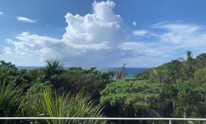 Ishigaki Apartment | Blue Cave Hotel in Green