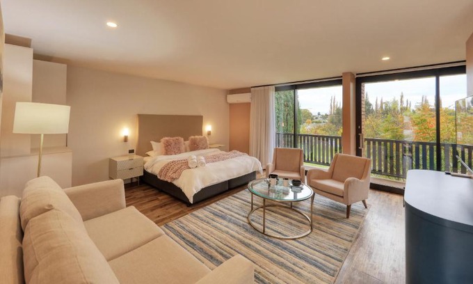 Canowindra Hotel | Blue Jacket Motel