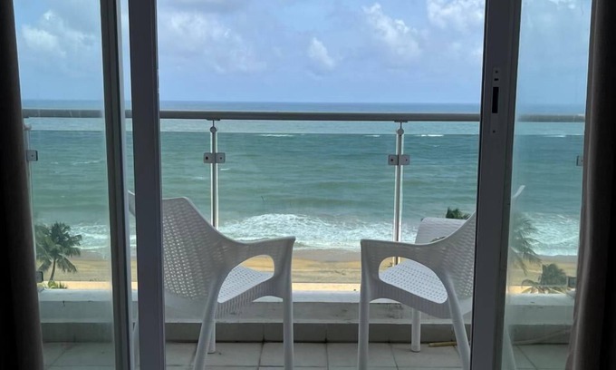 Mount Lavinia Apartment | Blue Ocean Apartment by EPICK