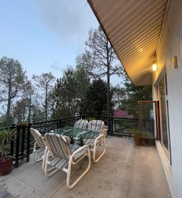 Murree Hotel | Blue Pines Resort & Restaurant