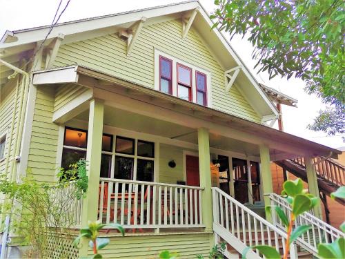 Richmond Hotel | Bluebird Guesthouse