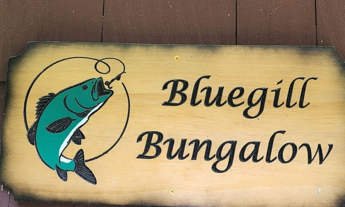 Briggsville Cabin | Bluegill Bungalow-9 Miles To Dells, Pet Friendly