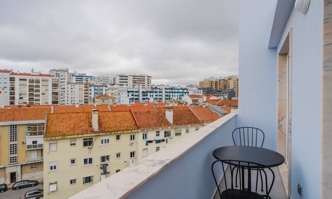 Benfica Apartment | Blueground | Benfica, furnished, washer, a/c