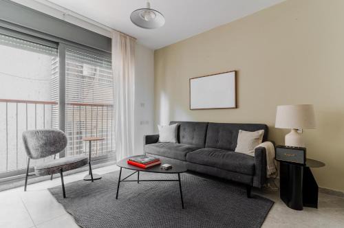 Florentin Apartment | Blueground Florentine, City view