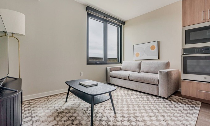 Clarendon Apartment | Blueground | Lyon Village, pool, nr Arlington Cemetery