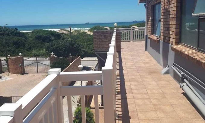Bluewater Bay Bed & Breakfast | Bluewater Beachfront Guesthouse
