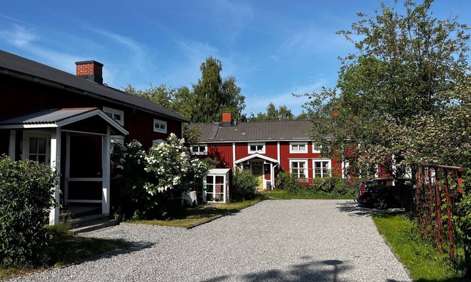 Gammelstad House | Bo Mitt i ett Världsarv med Kulturen och Historien Precis Bakom Knuten