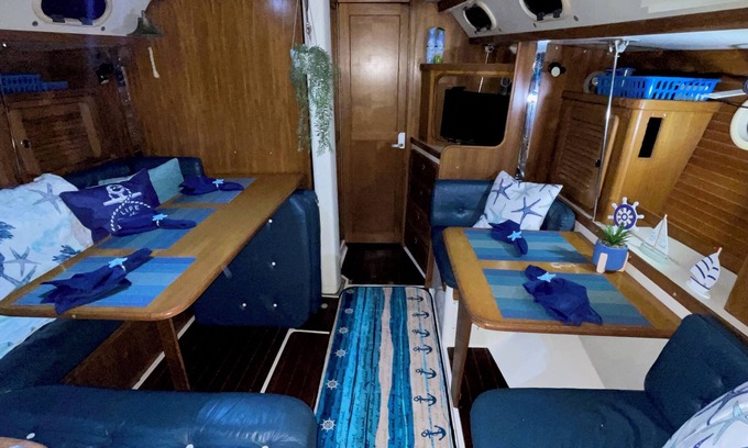 North Carolina Coast Boat Rental | Boat life at the beach, 36ft sailboat at Carolina Beach