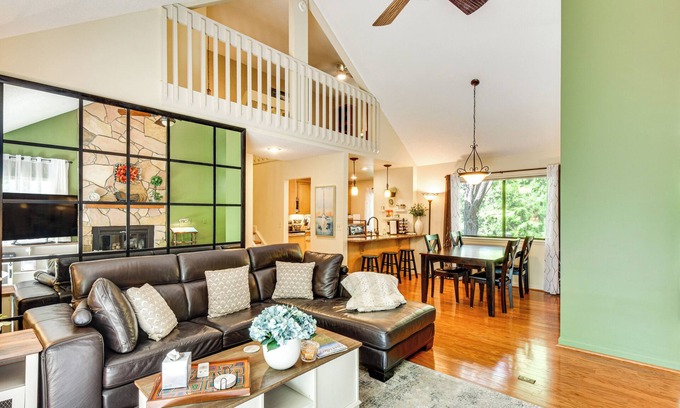 Salem Condo | Boating, Pickleball & More: Condo Near Lake Keowee