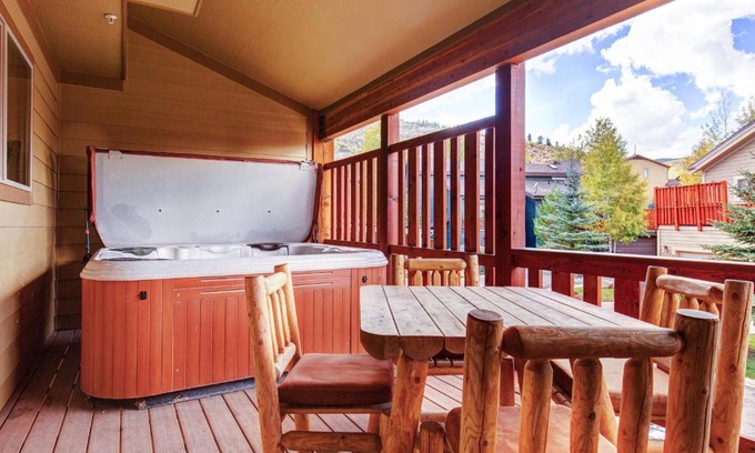 Bear Hollow Village House | Bobsled Haven