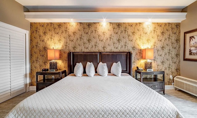 Boca Grande Hotel | Boca Grande Hotel - King Room