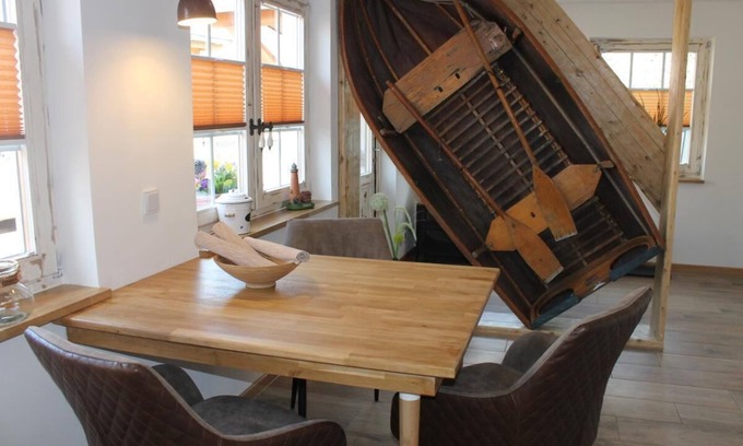 Born auf dem Darss House | Boddenkahn - cozy terrace, carpot, table tennis table, bicycle shed, barbecue, WLAN