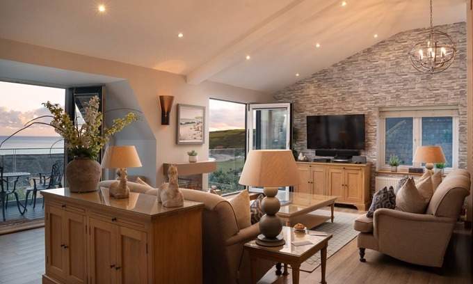 Praa Sands House | BODILLIAN