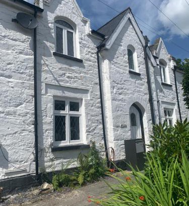 Gwynedd- Snowdonia House | Bodlondeb Holiday Let