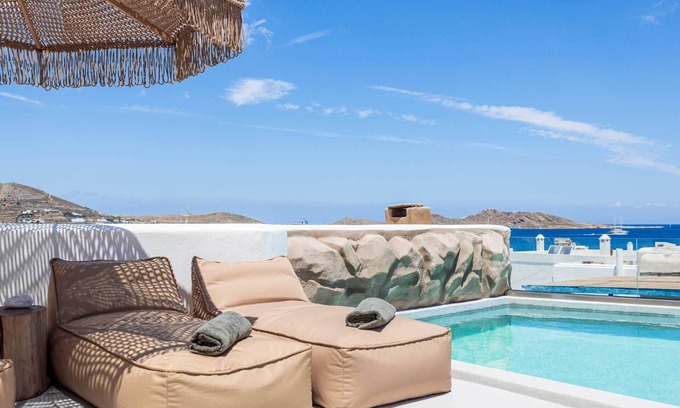 Naousa Apartment | Bohemian Luxury Boutique Hotel