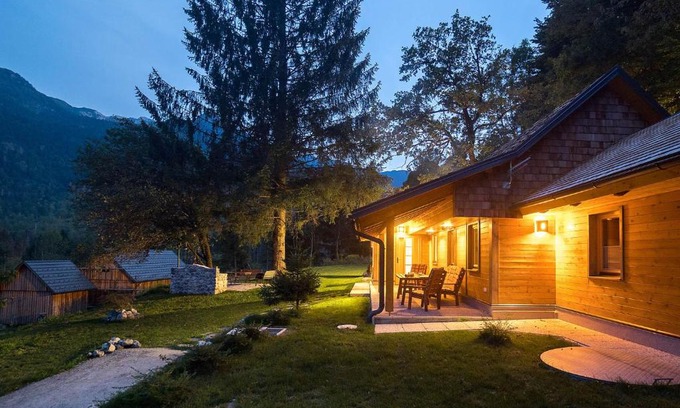 Bohinjska Bistrica House | Bohinj Cottage Pr' Maricki - house in nature with hot tub & sauna