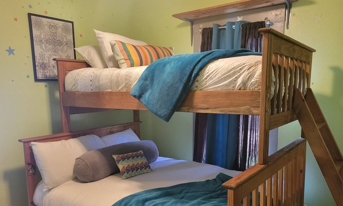 Tulsa House | Boho Bungalow. 5 min from BOK, COX Center and Gathering Place.