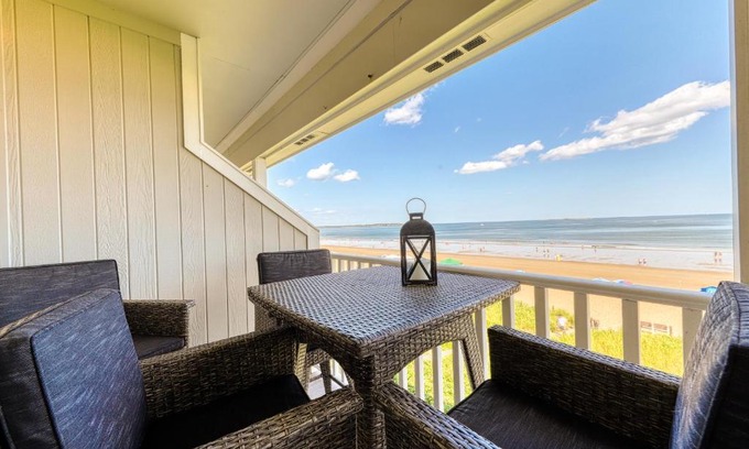 Old Orchard Beach Apartment | Boisvert Villas